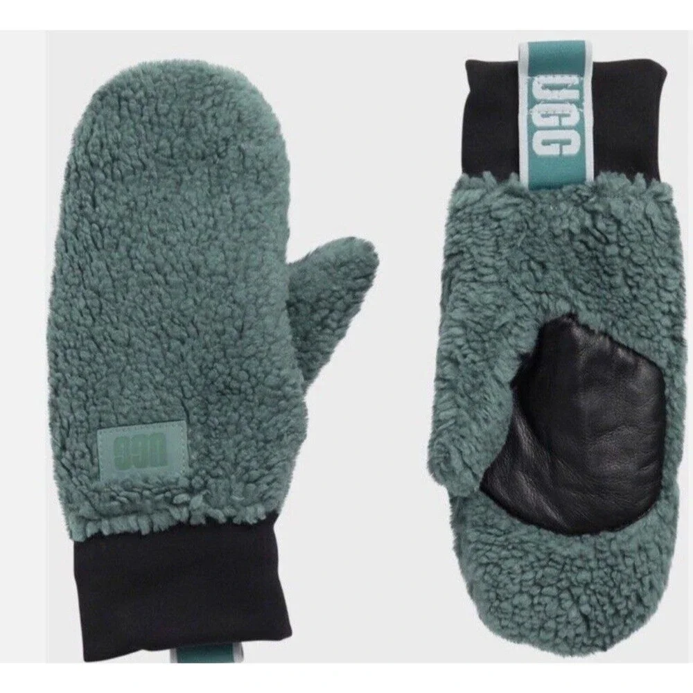 UGG Mittens Small/Medium Aloe Vera Green Fleece Logo Tape  New with tag